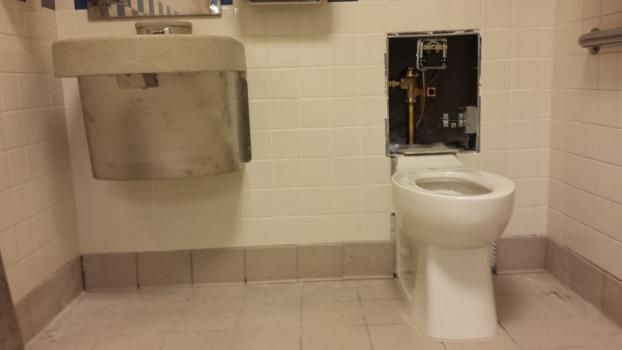 Institutional bathroomoto